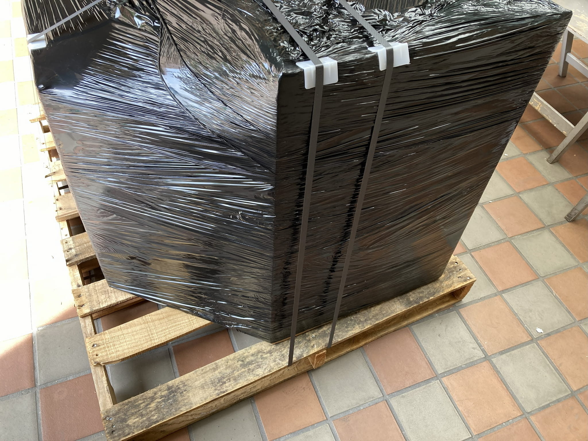Art installation shipping Austin Texas